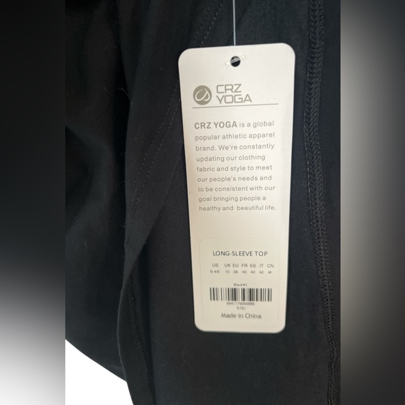 NWT! CRZ Yoga Black Workout Long Sleeve Tshirt Size S (4/6) - Picture 3 of 6